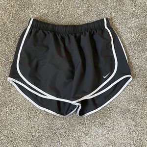 Women’s Nike Shorts XL